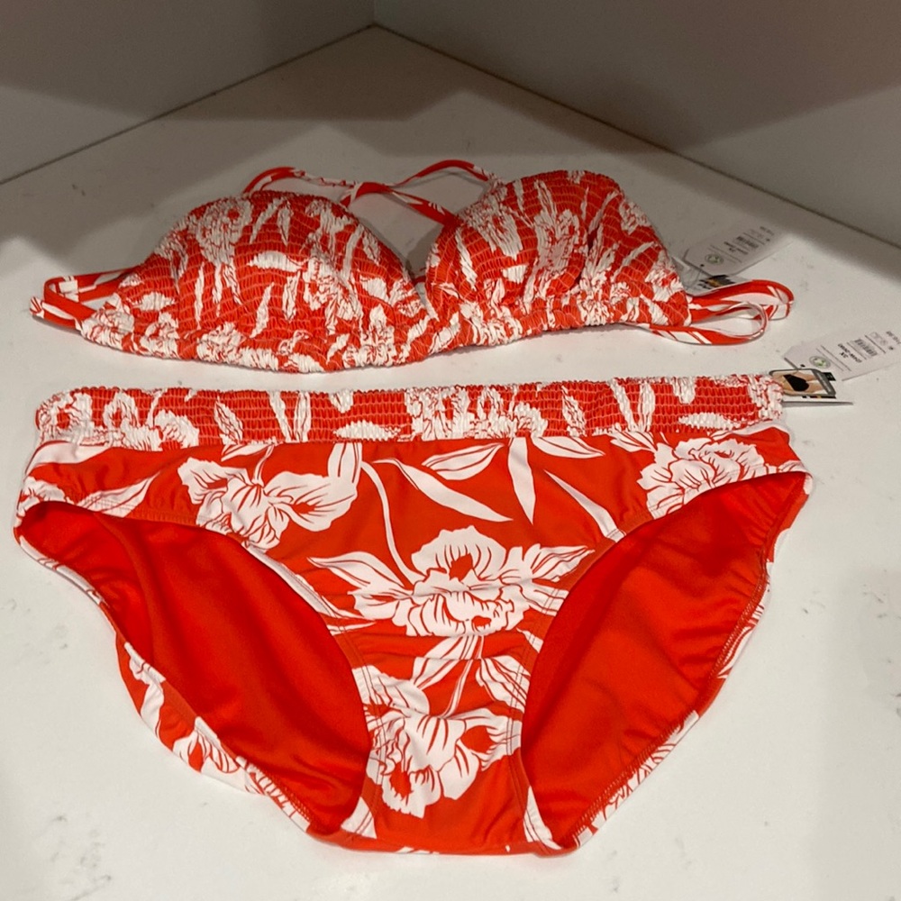 3x 24w-26w orange and white floral bikini ❤️‍🔥 NWT time and tru